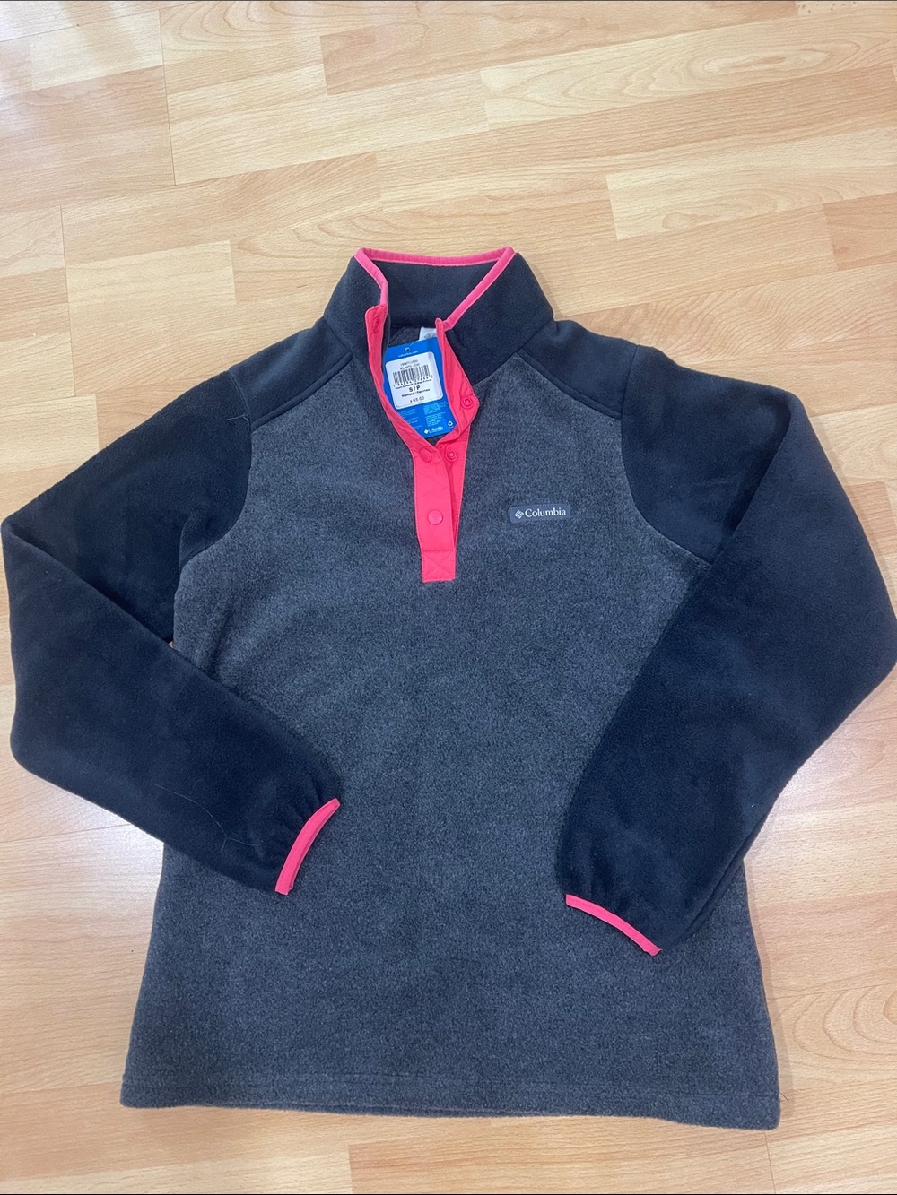 Columbia Dark Gray and Black Fleece Pullover with Pink Trim